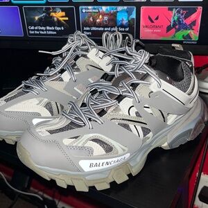 Grey balenciaga track runners